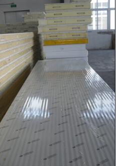 紅旗冷庫板 專業(yè)保溫材料的生產(chǎn)與應(yīng)用